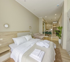 Студия Полулюкс с видом на Навагинскую в Mirror Residence