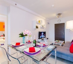 Полулюкс с балконом в W Phuket Residences