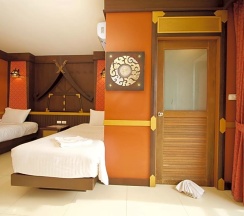 Двухместный номер Standard с балконом 2 отдельные кровати в 99 Residence Patong