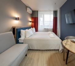 Апартаменты с балконом в Spot80