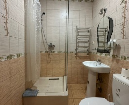 Стандартный трехместный номер в Николаевский