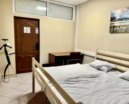 Двухместная комната с большой кроватью супер кинг сайз (90*200 см) в Аэроотель