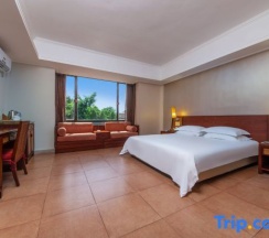 Вилла с 4 комнатами с видом на озеро в Dreamland Resort
