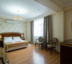 Полулюкс "Семейный" в Green hosta