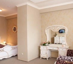 Junior Suite/ Джуниор Сьют (Полулюкс) в Plaza Essentuki