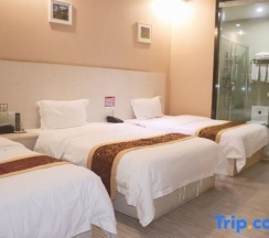 Трёхместный номер Standard в Yiyue Express Hotel