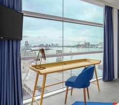 Двухместный номер Corner Executive двуспальная кровать в Room Mate Aitana, Amsterdam