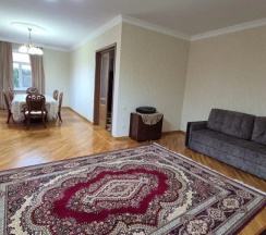 Коттедж с 5 комнатами с балконом и с красивым видом из окна в Коттеджи на Рублевке