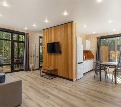 Улучшенный дом с двумя спальнями и купелью в Opushka house Новожилово