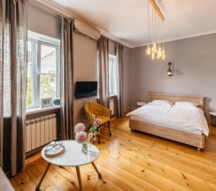 Двухкомнатный люкс в Fhouse