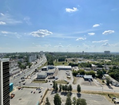Двухместный люкс с 2 комнатами с видом на город (двуспальная кровать) в Апартаменты Фреш Двухкомнатные с душевой кабиной