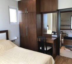 Апартаменты с 2 комнатами с балконом и с красивым видом из окна в Апартаменты Sea and Sky