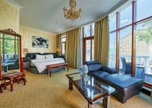 Делюкс с балконом в The Rooms Boutique Hotel