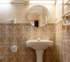 Полулюкс в Номера на Курской