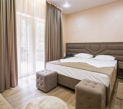 3-местный Стандартный номер с балконом в Манэ