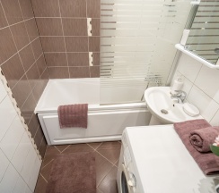 Четырёхместные апартаменты с 3 комнатами с видом на город в 3-комн. апарты в центре города на ул. Романовская Слобода 22