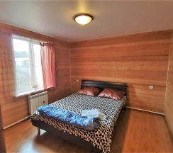 Коттедж с красивым видом из окна в Удачный