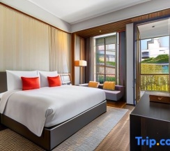 Двухместный номер Deluxe с видом на бассейн двуспальная кровать в Villa Deva Resort & Hotel Bangkok