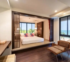 Люкс Executive с балконом в Springfield at Sea Resort & Spa