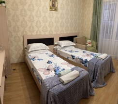 Трехместный номер комфорт в Ника