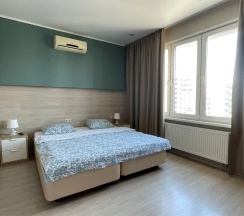 Апартаменты с гостиной и спальней в Sibgat Apartments