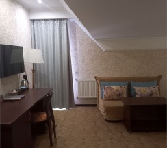 Стандарт с балконом 2+2 в Avdallini Golden Bay