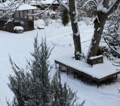 Двухместный номер Standard с балконом и с красивым видом из окна двуспальная кровать в Горная Лаванда