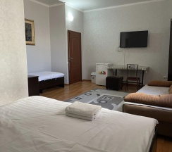 Четырёхместный номер Comfort в Five Seasons