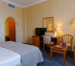 Стандарт комфорт с большой кроватью в Suleiman Palace Hotel
