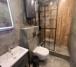 Трёхместный номер Standard (двуспальная кровать и односпальная кровать) в Хостел №1 комфорт