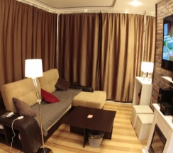 Deluxe Апартаменты на Моховой ул. Дом 30 в Мансарда