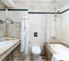 Супериор с двуспальной кроватью в The Rooms Boutique Hotel