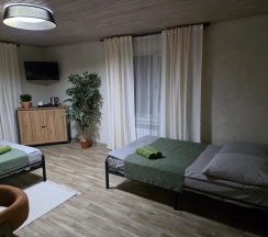 №2. 4-х местный номер с удобствами в номере (2 этаж) в УДачный