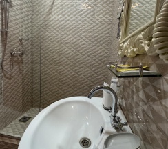 Номер стандарт улучшенный в Central Hotel