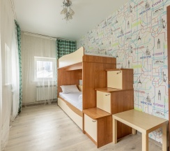 Спальное место в двухместном номере с общей ванной в Нижний