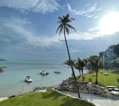 Люкс с видом на море в X-sea khanom Harbor Bay Resort