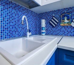 Евродвушка 65 кв.м. район Толстый мыс, на берегу открытого моря ,ул. Южная д. 35 в Милка