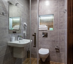 Стандарт двухместный с одной большой кроватью в Rus hotel group