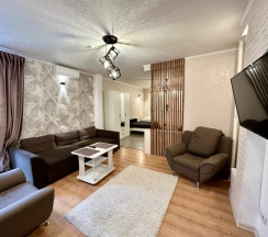 Люкс "Семейный" в Rest Home