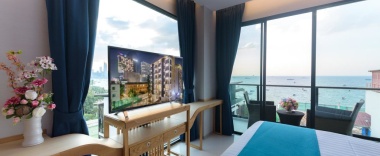 Двухместный номер Deluxe с балконом и beachfront двуспальная кровать в Deep Blue Z10 Pattaya