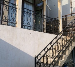 Четырёхместный номер Standard с балконом и с видом на город в Ривьера