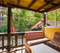 6-местный 2-комнатный "Семейный" номер с балконом в Манэ