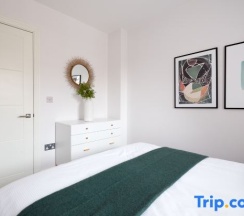 Коттедж в 7VH Virginia House, 31 Bloomsbury Way by City Living London
