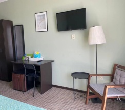 Двухместный номер Classic с балконом двуспальная кровать в Ассоль