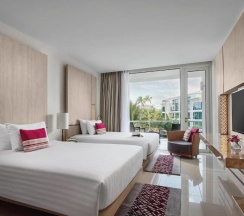Двухместный номер Executive с балконом двуспальная кровать в Splash Beach Resort 