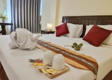 Двухместный номер Standard с видом на улицу двуспальная кровать в The ChanThong Hotel Pattaya