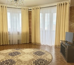 Апартаменты в Квартира на проспекте Петра I 121
