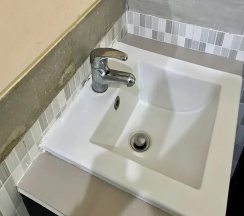 Двухместный номер Standard с балконом и с видом на сад двуспальная кровать в Mai Guesthouse Sanur