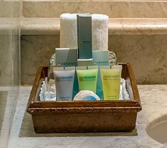 Люкс Presidential в Henann Regency Resort & Spa