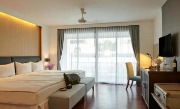 Четырёхместный мини люкс с балконом в Loligo Resort Hua Hin